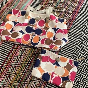 coach travel bag and makeup bag
